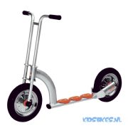 Alutrike prémium roller, tömör kerékgumikkal Alutrike prémium roller, tömör kerékgumikkal