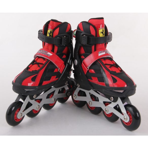 Ferrari® Junior Skate 30-33 méret között állítható csatos gyermek görkorcsolya