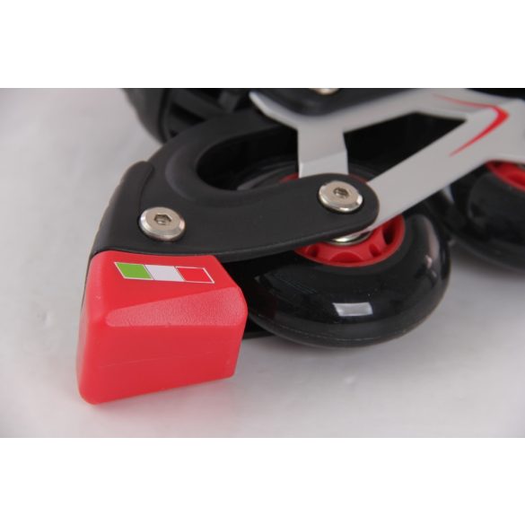 Ferrari® Junior Skate 30-33 méret között állítható csatos gyermek görkorcsolya