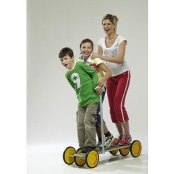 Családi Pedalo, 4 szeméyes nagy Family Pedalo, gördülő fa óriás