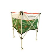 Nemzeti színű Tactic Sport labdatartó kocsi, összecsukható, gördíthető, lezárható zipzaras